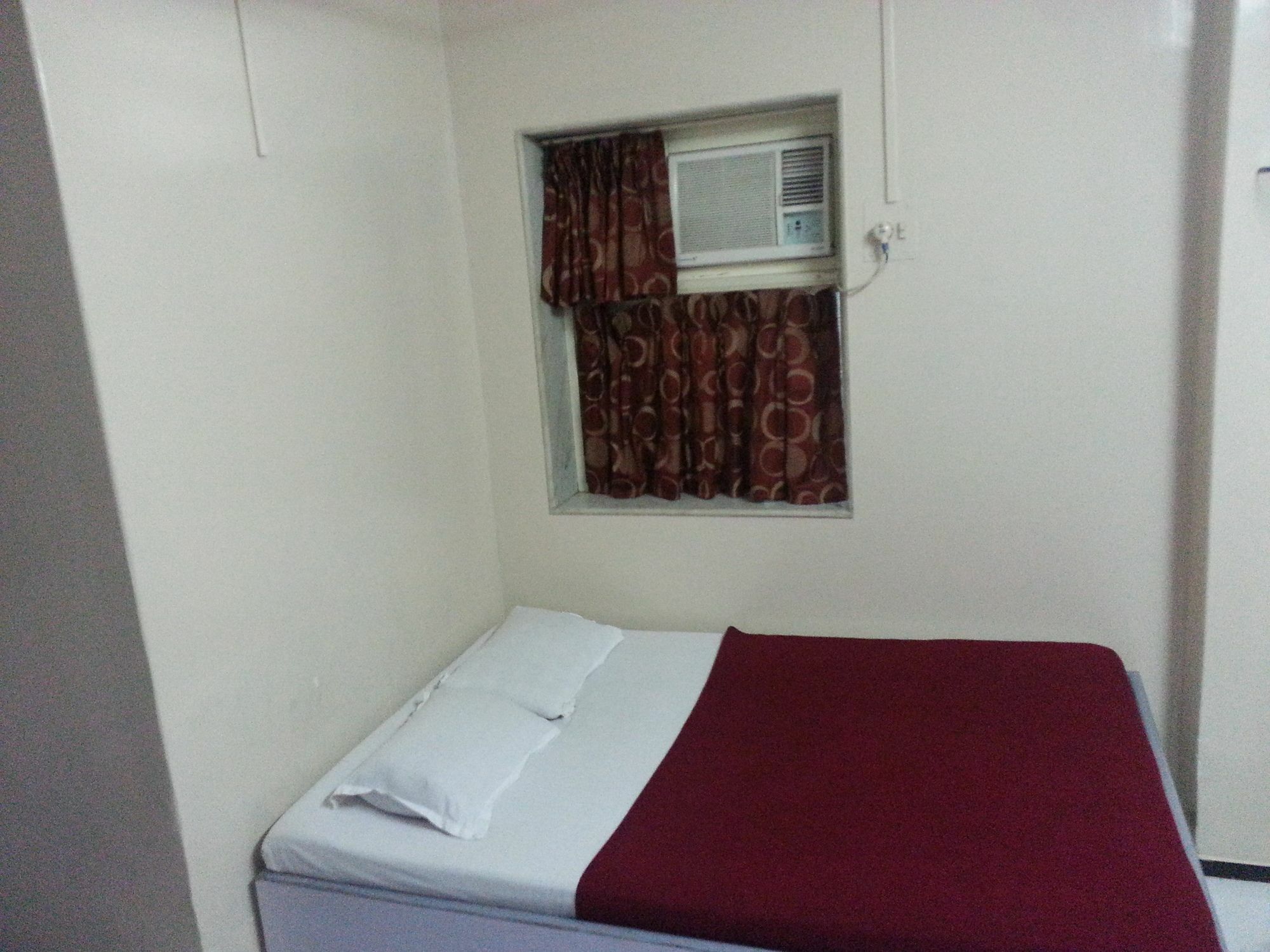 New Metro Guest House Bombay Esterno foto